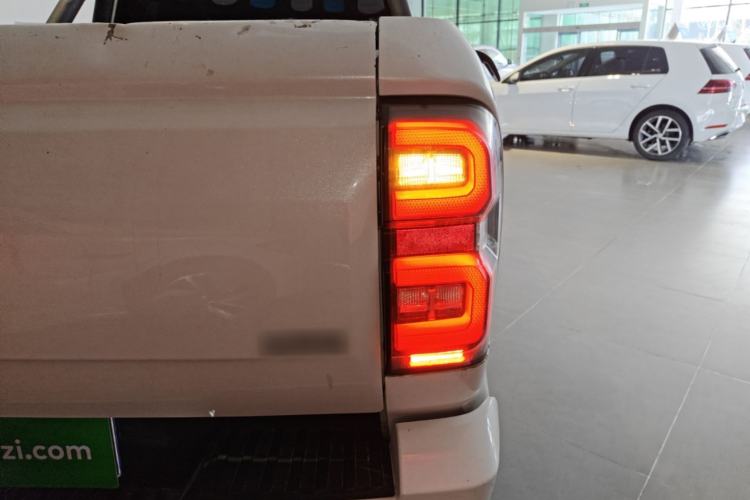Used Great Wall King Kong Poer 2022 2.0T Manual Gasoline Two-Wheel-Drive Elite Version with Long Bed – GW4C20B Right Rear Taillight