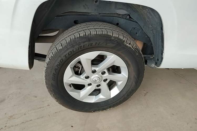 Used Great Wall King Kong Poer 2022 2.0T Manual Gasoline Two-Wheel-Drive Elite Version with Long Bed – GW4C20B Right Rear Wheel Hub
