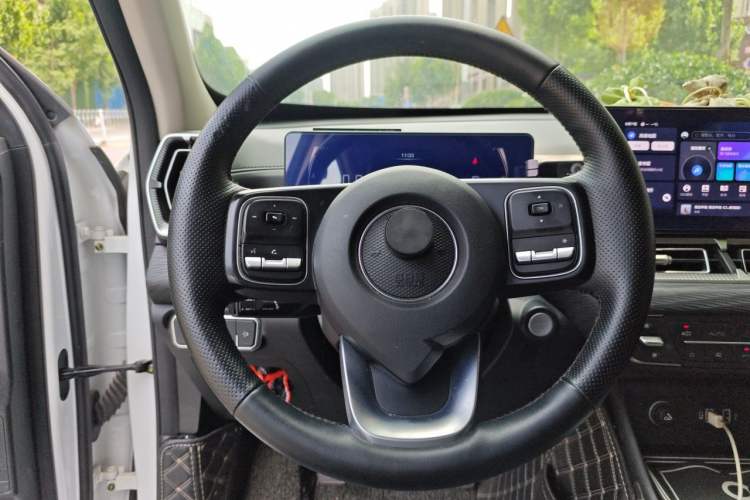 Used Great Wall King Kong Poer 2022 2.0T Manual Diesel 4x4 Navigation Version Long Bed GW4D20M Steering Wheel