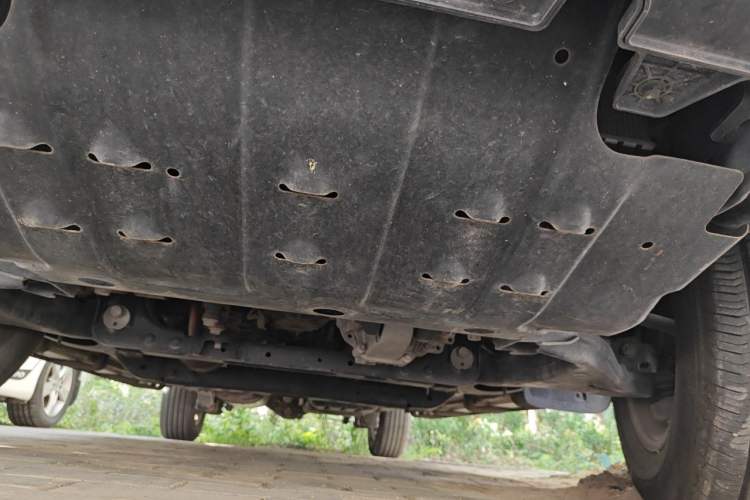 Used Great Wall King Kong Poer 2022 2.0T Manual Gasoline 4x4 Elite Version with Extended Cabin – GW4C20B Chassis Front