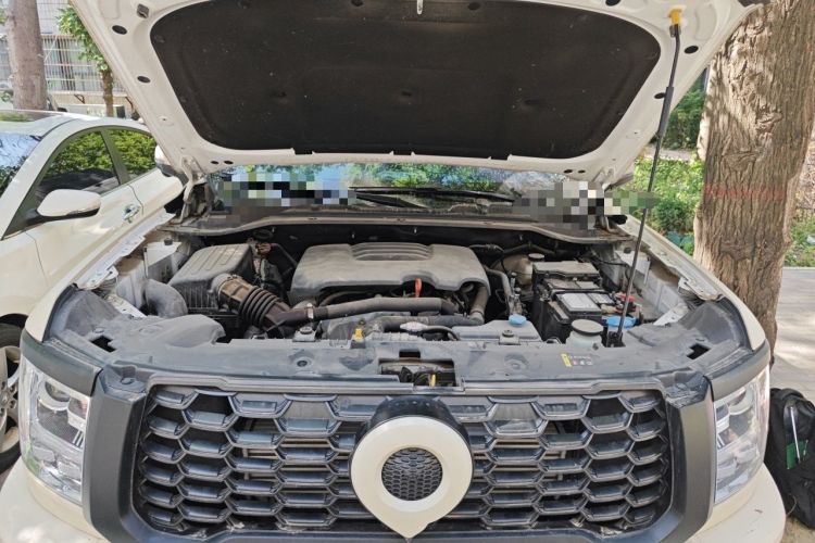 Used Great Wall King Kong Poer 2022 2.0T Manual Gasoline 4x4 Elite Version with Extended Cabin – GW4C20B Engine Bay