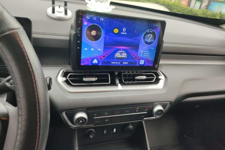 Used Great Wall King Kong Poer 2023 2.0T Automatic Diesel Two-Wheel Drive Elite Version with Long Bed – GW4D20M Audio And AC Panel