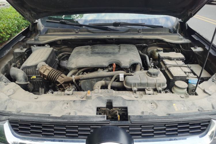 Used Great Wall King Kong Poer 2023 2.0T Automatic Gasoline Two-Wheel-Drive Elite Version Flatbed GW4C20C Engine Bay