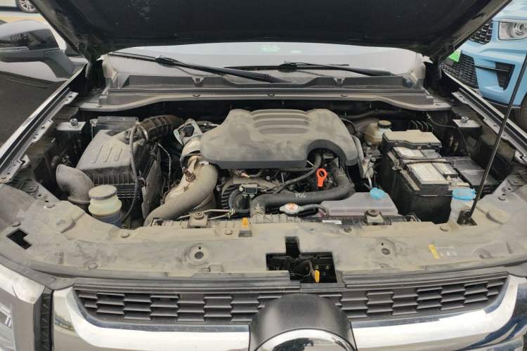 Used Great Wall King Kong Poer 2023 2.0T Automatic Diesel Two-Wheel Drive Elite Version with Long Bed – GW4D20M Engine Bay