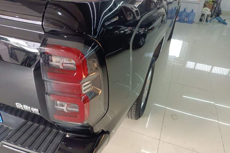 Used Great Wall King Kong Poer 2023 2.0T Manual Gasoline Two-Wheel-Drive Entrepreneurial Standard Cab GW4C20C Exterior 6