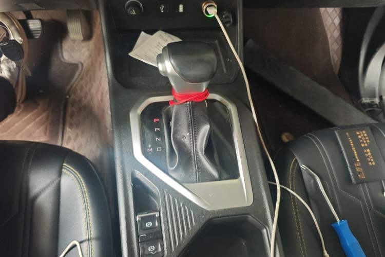 Used Great Wall King Kong Poer 2023 2.0T Automatic Diesel Two-Wheel Drive Elite Version with Long Bed – GW4D20M Gear Lever
