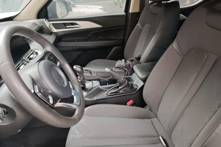 Used Great Wall King Kong Poer 2023 2.0T Manual Diesel Two-Wheel Drive Elite Version Standard Cab GW4D20M Left Front Seat