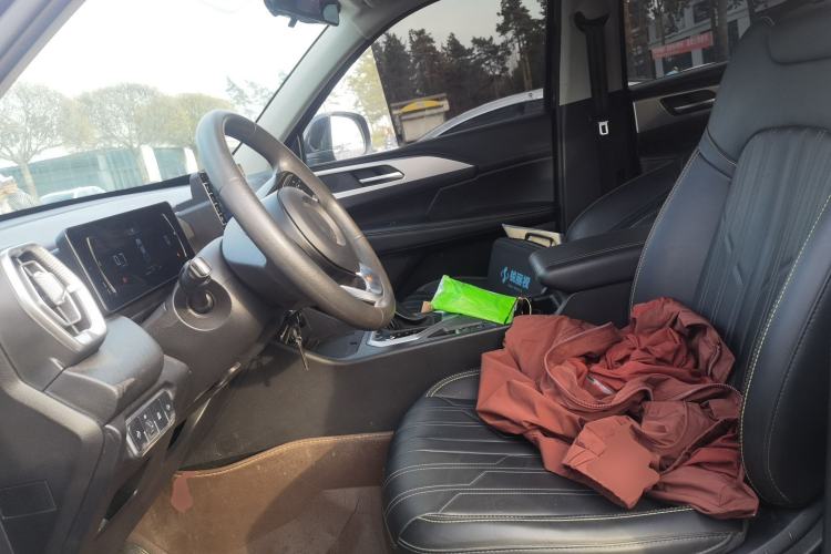 Used Great Wall King Kong Poer 2023 2.0T Automatic Diesel 4x4 Elite Long-Box GW4D20M Left Front Seat