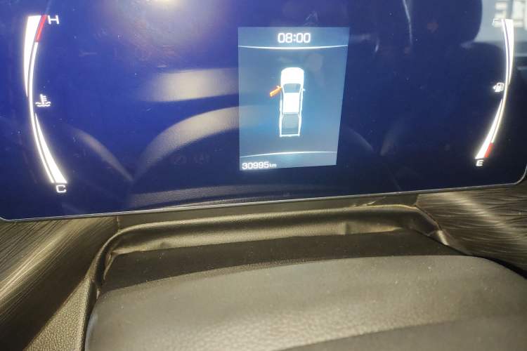 Used Great Wall King Kong Poer 2023 2.0T Manual Gasoline Two-Wheel Drive Navigation Version Long Bed Flatbed – GW4C20C Odometer Close Up