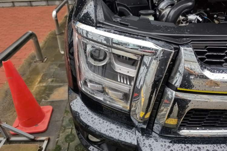 Used Great Wall King Kong Poer 2023 2.0T Automatic Diesel Two-Wheel Drive Elite Version with Long Bed – GW4D20M Right Front Headlight
