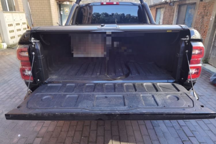Used Great Wall King Kong Poer 2023 2.0T Automatic Diesel Two-Wheel-Drive Elite Version Flatbed GW4D20M Trunk