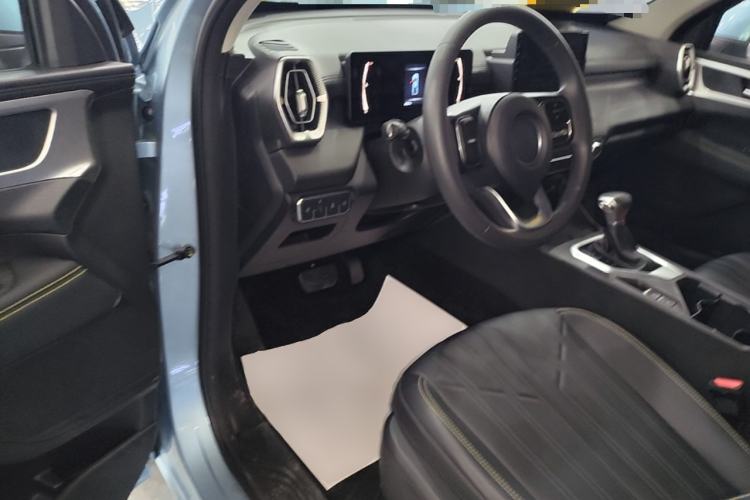 Used Great Wall King Kong Poer 2023 2.0T Automatic Diesel 4x4 Elite Edition Flatbed GW4D20M Driver Seat