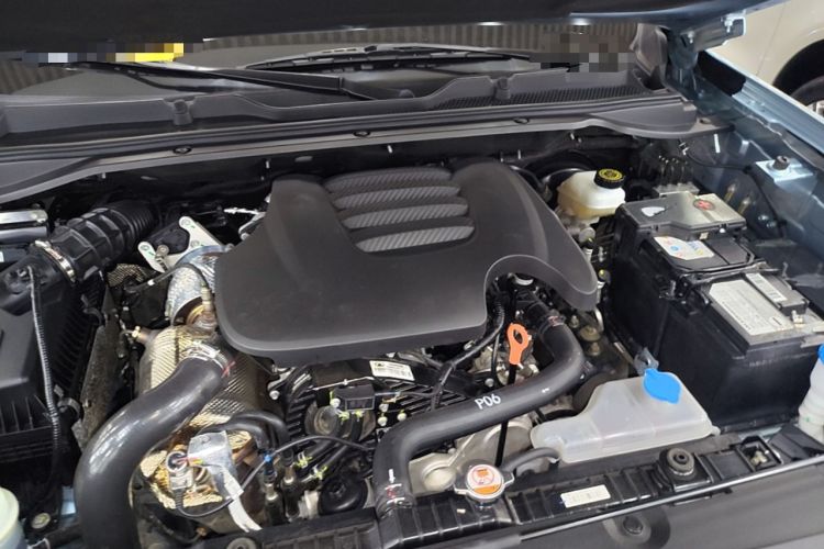 Used Great Wall King Kong Poer 2023 2.0T Automatic Diesel 4x4 Elite Edition Flatbed GW4D20M Engine Bay