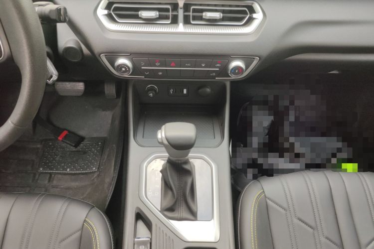 Used Great Wall King Kong Poer 2023 2.0T Automatic Diesel Two-Wheel Drive Elite Version with Long Bed – GW4D20M Gear Lever