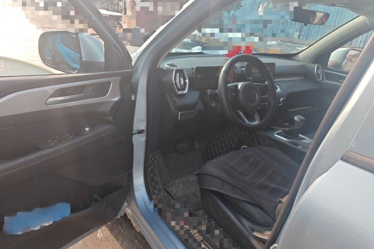 Used Great Wall King Kong Poer 2023 2.0T Automatic Diesel Two-Wheel-Drive Elite Version Flatbed GW4D20M Interior 3