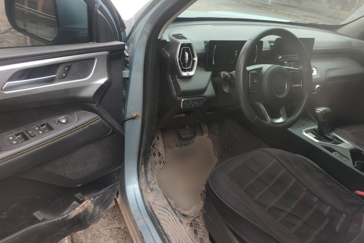 Used Great Wall King Kong Poer 2023 2.0T Automatic Diesel Two-Wheel-Drive Elite Version Flatbed GW4D20M Interior 3