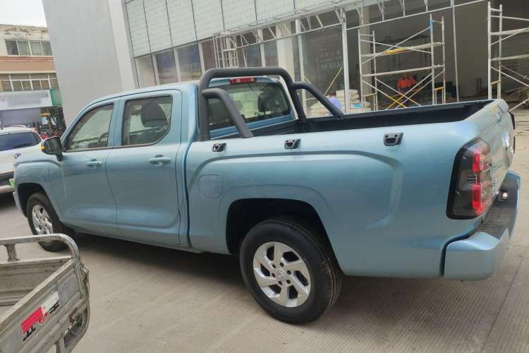 Used Great Wall King Kong Poer 2023 2.0T Automatic Diesel Two-Wheel Drive Elite Version with Long Bed – GW4D20M Left Side