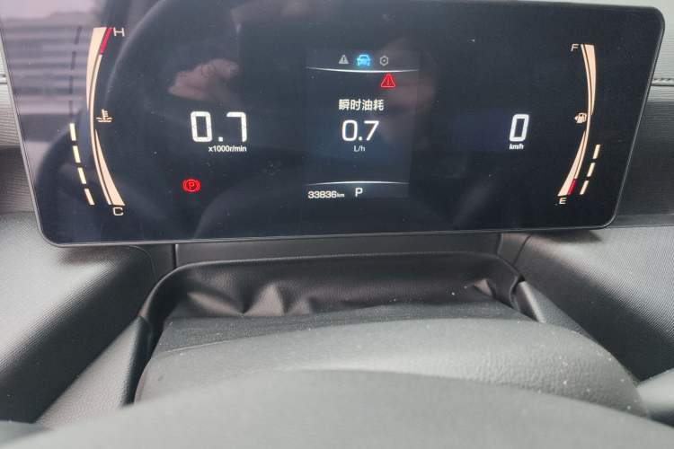 Used Great Wall King Kong Poer 2023 2.0T Automatic Diesel Two-Wheel-Drive Elite Version Flatbed GW4D20M Odometer Close Up