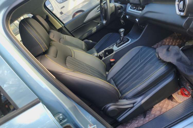 Used Great Wall King Kong Poer 2023 2.0T Automatic Gasoline Two-Wheel Drive Elite Version Standard Cab GW4C20C Right Front Seat