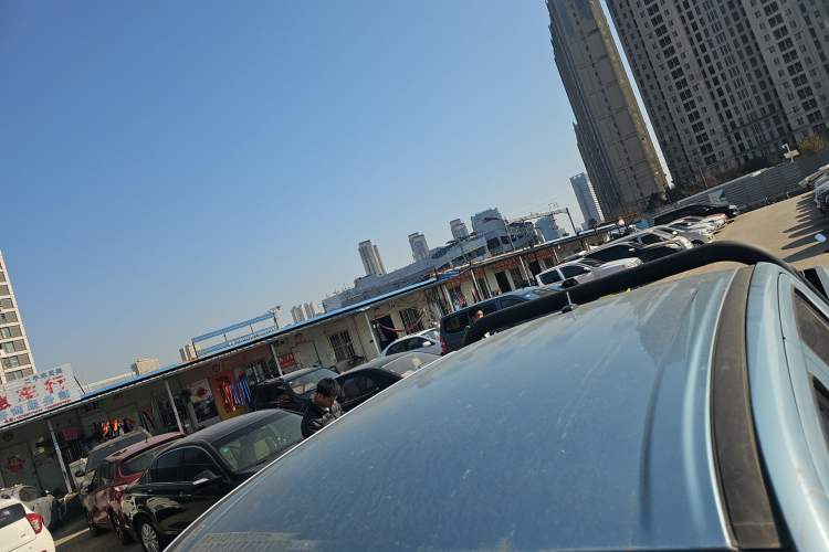 Used Great Wall King Kong Poer 2023 2.0T Automatic Gasoline Two-Wheel-Drive Elite Version Flatbed GW4C20C Roof