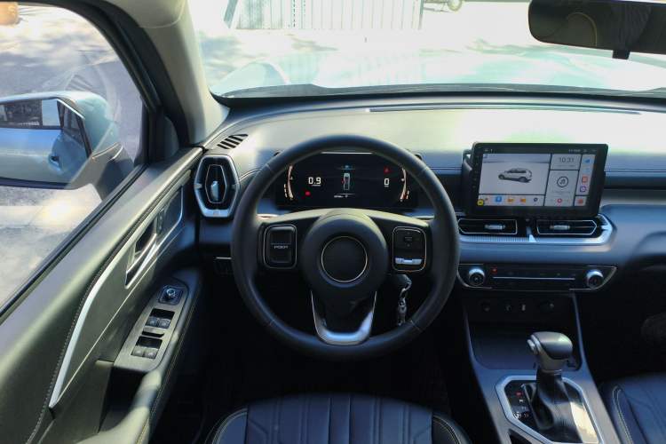 Used Great Wall King Kong Poer 2023 2.0T Automatic Gasoline Two-Wheel Drive Elite Version Standard Cab GW4C20C Steering Wheel