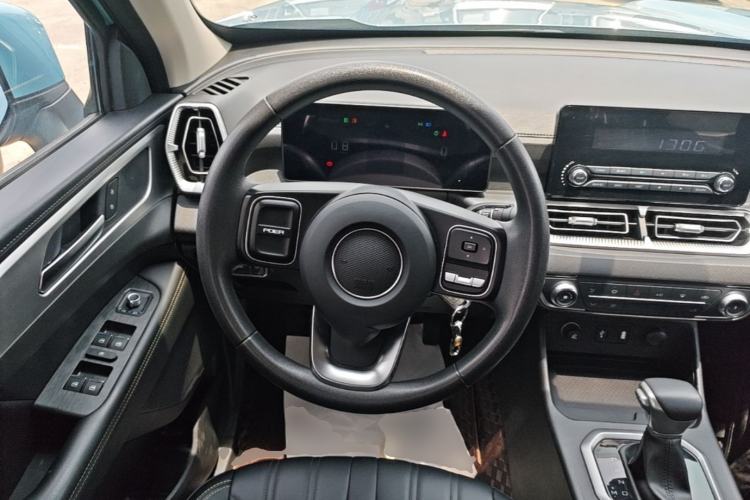 Used Great Wall King Kong Poer 2023 2.0T Automatic Diesel Two-Wheel-Drive Elite Version Flatbed GW4D20M Steering Wheel
