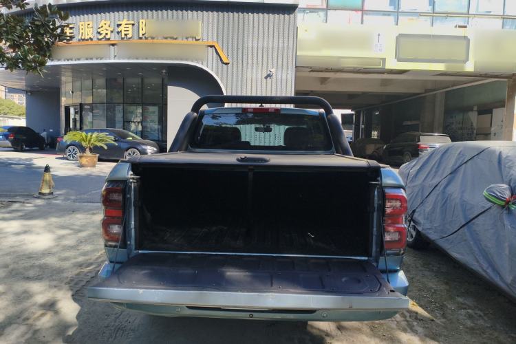 Used Great Wall King Kong Poer 2023 2.0T Automatic Gasoline Two-Wheel Drive Elite Version Standard Cab GW4C20C Trunk