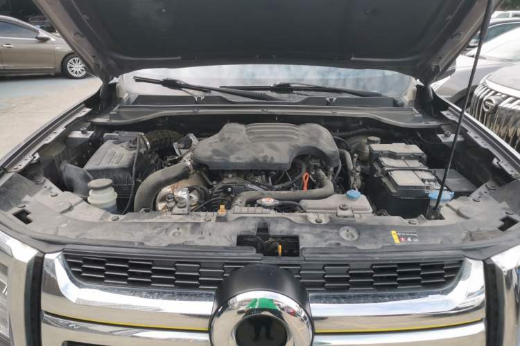 Used Great Wall King Kong Poer 2023 2.0T Automatic Diesel Two-Wheel Drive Elite Version with Long Bed – GW4D20M Engine Bay