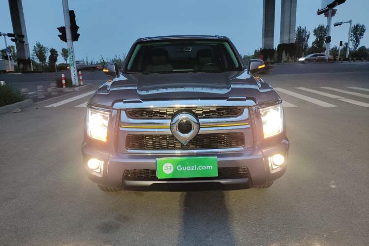 Used Great Wall King Kong Poer 2023 2.0T Automatic Diesel Two-Wheel-Drive Elite Version Flatbed GW4D20M Front
