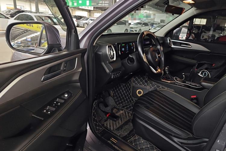 Used Great Wall King Kong Poer 2023 2.0T Automatic Diesel Two-Wheel-Drive Elite Version Flatbed GW4D20M Interior 3