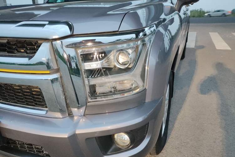 Used Great Wall King Kong Poer 2023 2.0T Automatic Diesel Two-Wheel-Drive Elite Version Flatbed GW4D20M Left Front Headlight