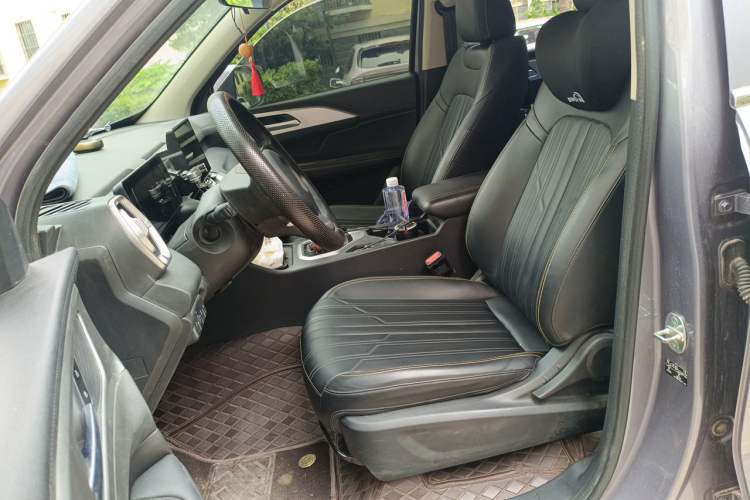 Used Great Wall King Kong Poer 2023 2.0T Automatic Diesel Two-Wheel-Drive Elite Version Flatbed GW4D20M Left Front Seat