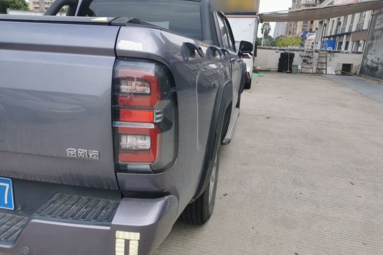 Used Great Wall King Kong Poer 2023 2.0T Automatic Diesel Two-Wheel Drive Elite Version with Long Bed – GW4D20M Right Rear Taillight