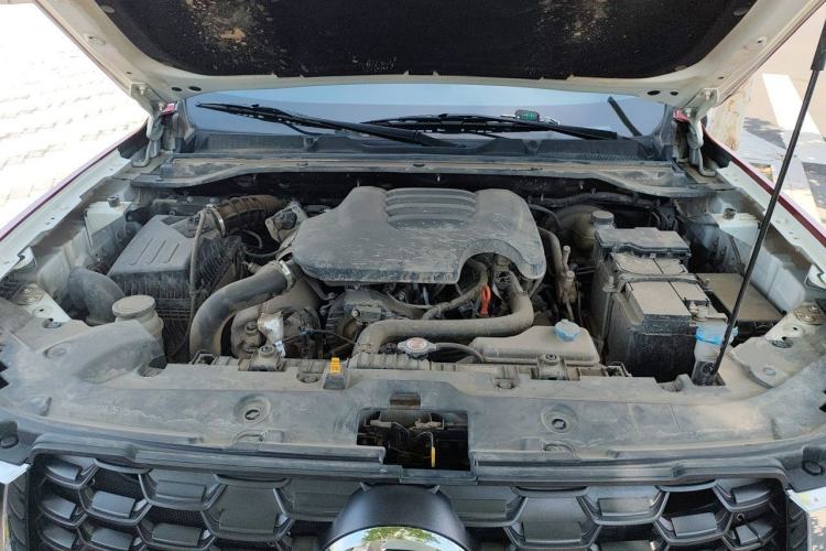 Used Great Wall King Kong Poer 2023 2.0T Manual Diesel Two-Wheel Drive Elite Version Long Body GW4D20M Engine Bay