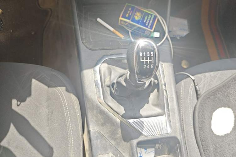 Used Great Wall King Kong Poer 2023 2.0T Manual Gasoline 4x4 Base-Trim Long-Box GW4C20C Gear Lever