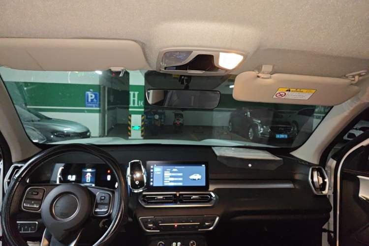 Used Great Wall King Kong Poer 2023 2.0T Manual Diesel 4x4 Elite Long-Box Version GW4D20M Headliner