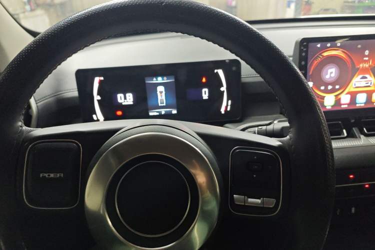 Used Great Wall King Kong Poer 2023 2.0T Automatic Diesel 4x4 Elite Long-Box GW4D20M Interior 3