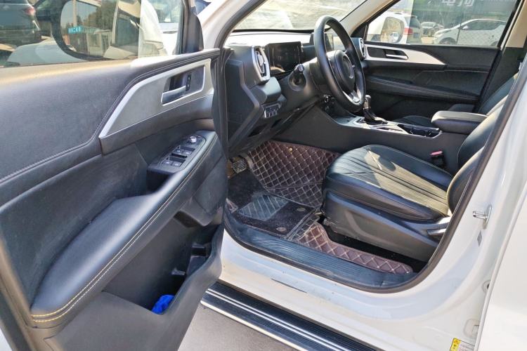 Used Great Wall King Kong Poer 2023 2.0T Automatic Diesel Two-Wheel-Drive Elite Version Flatbed GW4D20M Interior 3