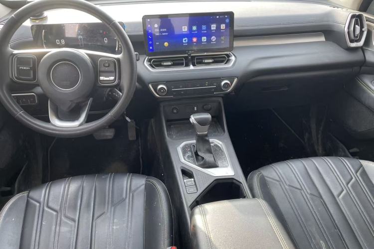 Used Great Wall King Kong Poer 2023 2.0T Automatic Diesel Two-Wheel-Drive Elite Version Flatbed GW4D20M Interior 4