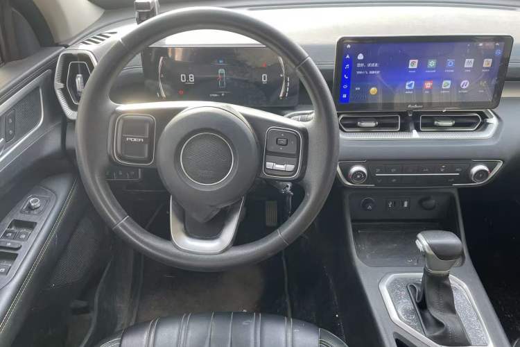 Used Great Wall King Kong Poer 2023 2.0T Automatic Diesel Two-Wheel-Drive Elite Version Flatbed GW4D20M Interior 6