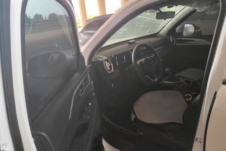 Used Great Wall King Kong Poer 2023 2.0T Automatic Diesel Two-Wheel-Drive Elite Version Flatbed GW4D20M Left Front Seat