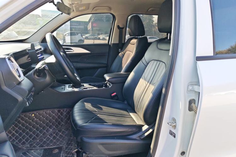 Used Great Wall King Kong Poer 2023 2.0T Automatic Diesel Two-Wheel-Drive Elite Version Flatbed GW4D20M Left Front Seat