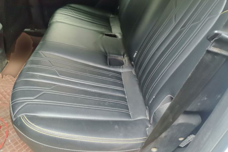 Used Great Wall King Kong Poer 2023 2.0T Automatic Diesel 4x4 Elite Edition Flatbed GW4D20M Left Rear Seat