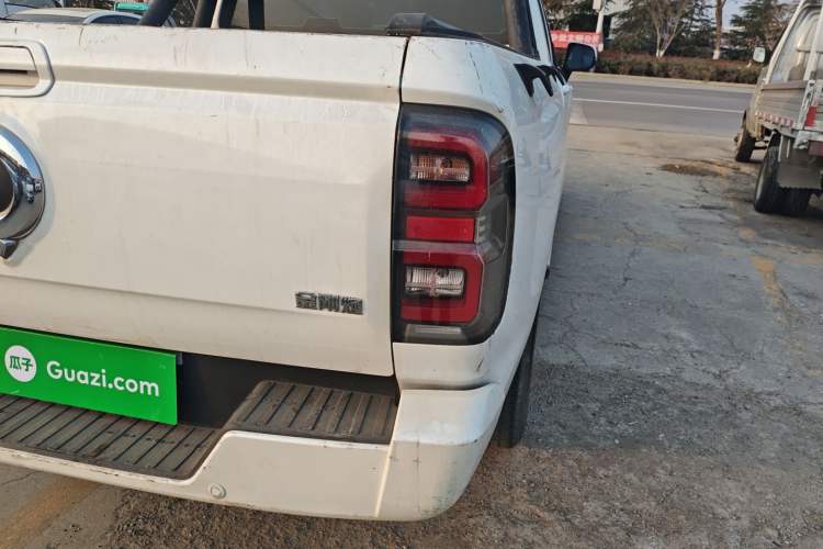 Used Great Wall King Kong Poer 2023 2.0T Manual Diesel Two-Wheel Drive Entrepreneurial Version with Long Flat Bed GW4D20M Right Rear Taillight