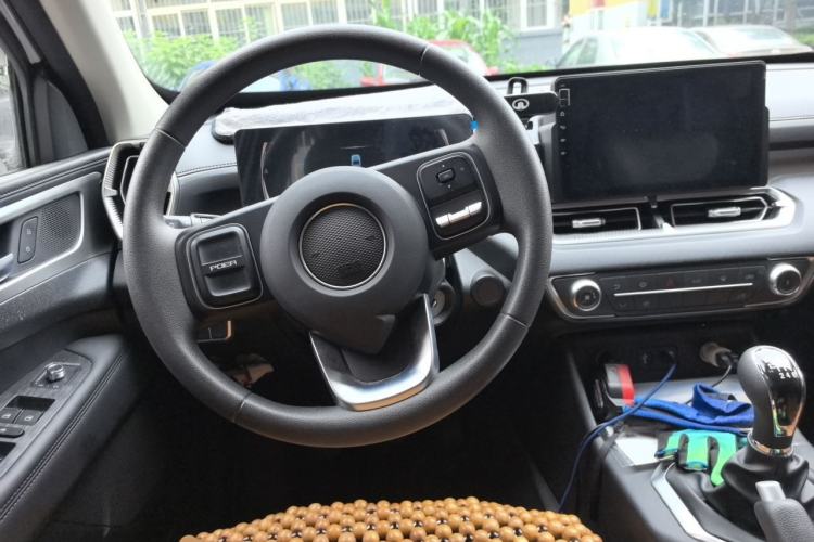 Used Great Wall King Kong Poer 2023 2.0T Manual Gasoline Two-Wheel-Drive Base Version with Long Bed – GW4C20C Steering Wheel