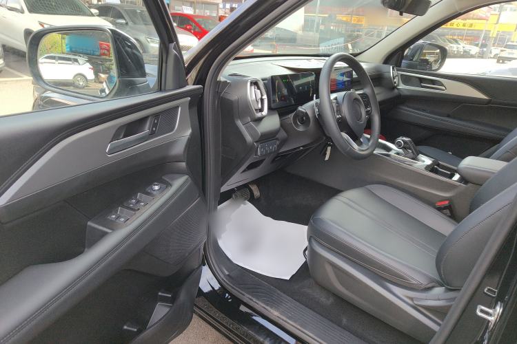 Used Great Wall King Kong Poer 2024 2.0T Automatic 8AT Diesel Two-Wheel-Drive Elite Flatbed Driver Seat