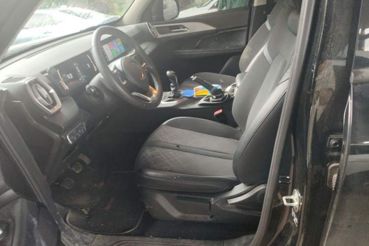 Used Great Wall King Kong Poer 2024 2.0T Manual Diesel 4x4 Elite Flatbed Left Front Seat