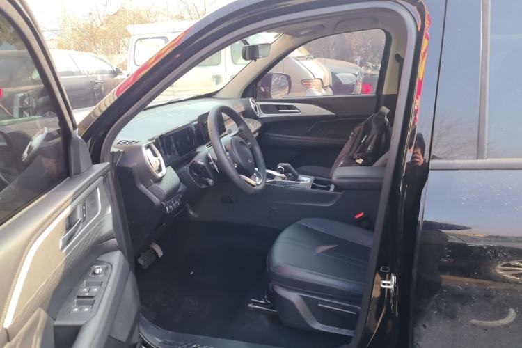 Used Great Wall King Kong Poer 2024 2.0T Automatic 8AT Diesel Two-Wheel-Drive Navigation Edition Flatbed Left Front Seat