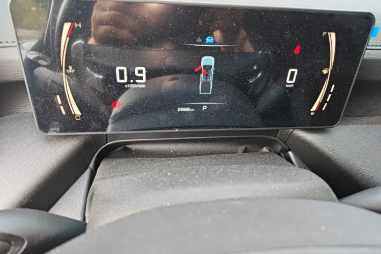 Used Great Wall King Kong Poer 2024 2.0T Automatic 8AT Diesel Two-Wheel-Drive Elite Flatbed Odometer Close Up