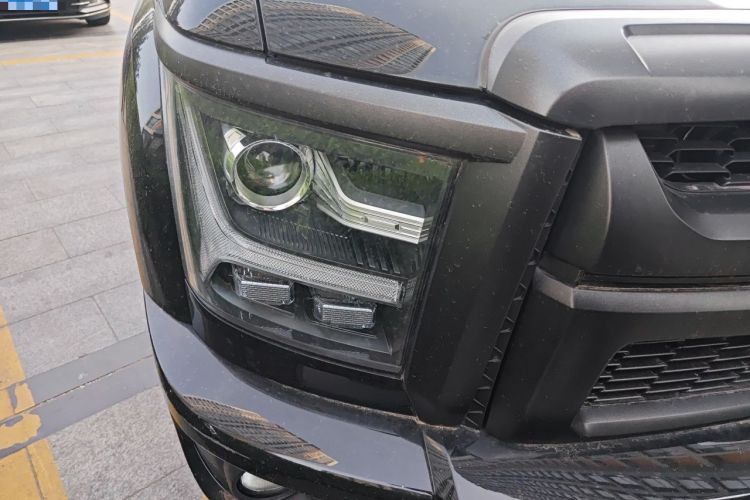 Used Great Wall King Kong Poer 2024 2.0T Automatic 8AT Diesel Two-Wheel-Drive Elite Flatbed Right Front Headlight